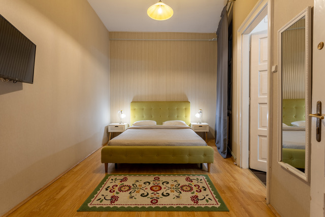 _P7A2377-HDR Double room